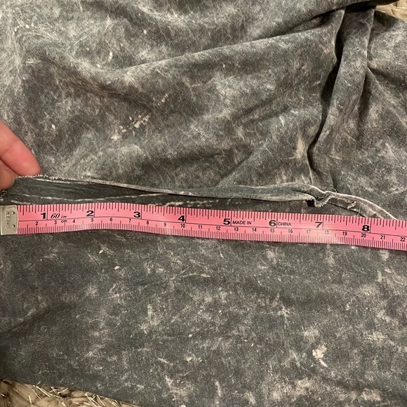 American Age Floral American Flag High-Low Muscle Tee | Size: XS - Picture 3 of 5